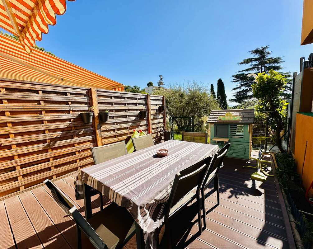 Appartement à VILLENEUVE-LOUBET