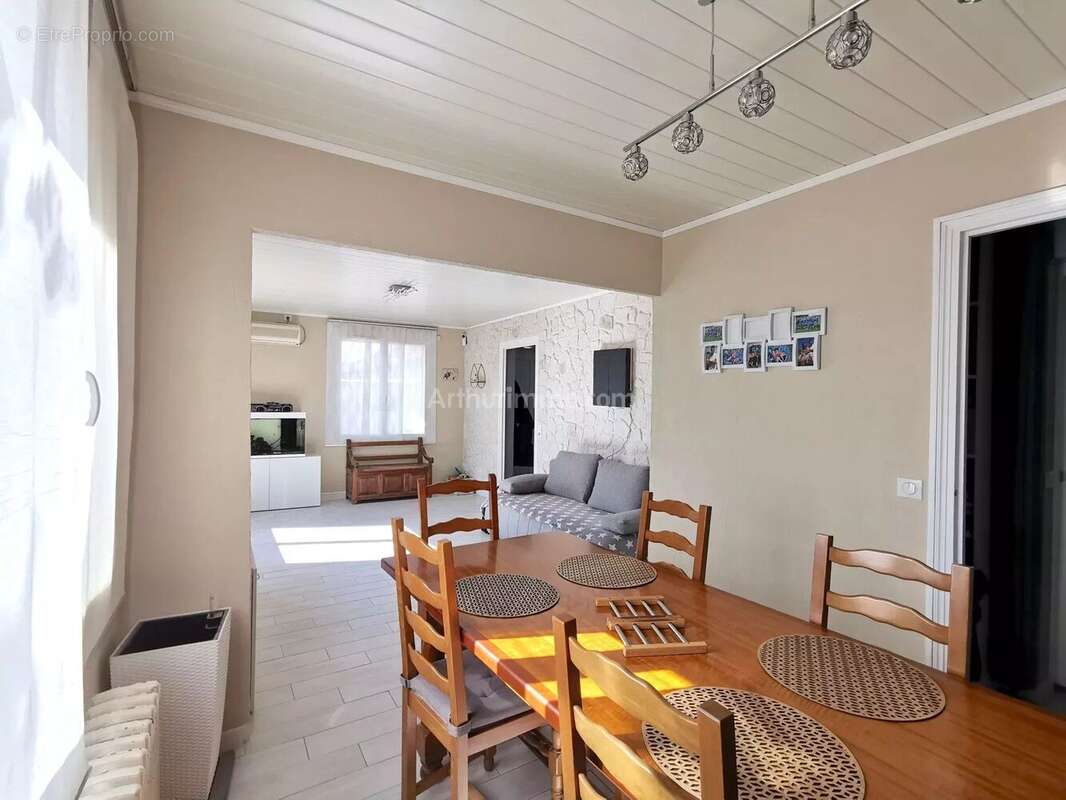 Maison à VILLENEUVE-SAINT-GEORGES