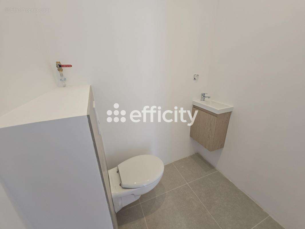 Locaux/Biens immobiliers - photo 5