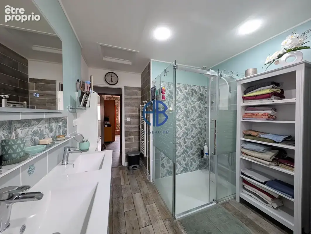 Maison de plain-pied 5 pièces avec piscine et garage - photo 7