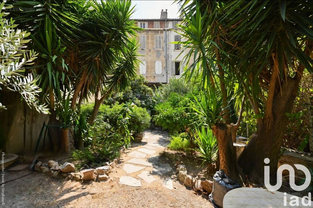 Photo 1 - Appartement à MARSEILLE-5E