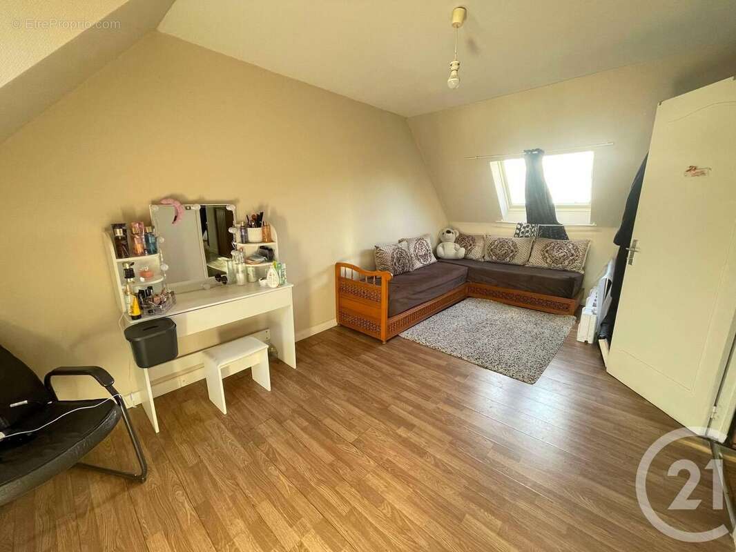 Maison à DAMMARTIN-EN-GOELE