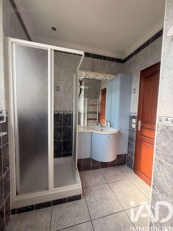 Photo 6 - Appartement à JUVISY-SUR-ORGE
