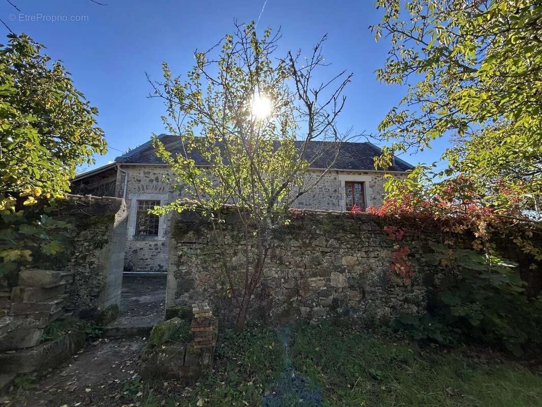 Maison à ASNIERES-SUR-BLOUR