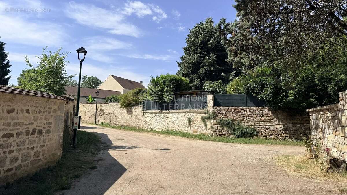 Terrain à WY-DIT-JOLI-VILLAGE