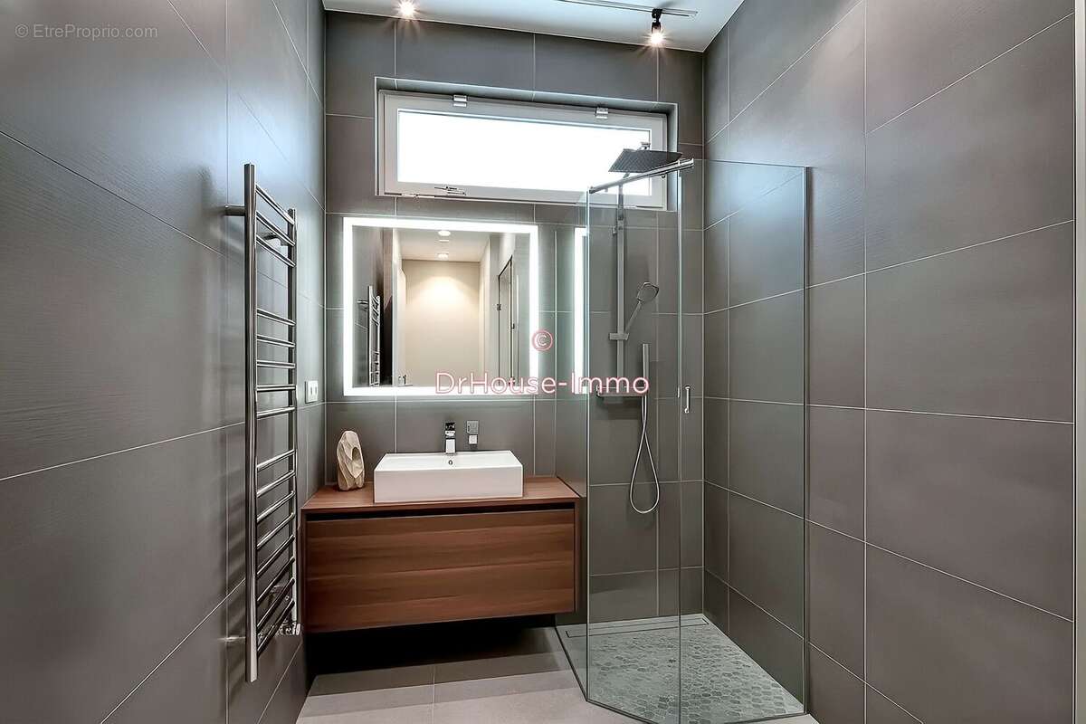 Appartement 121 m² à Noisy-Le-Roi  - photo 8