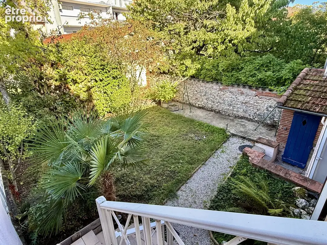 Albi - Rue du Roc - Maison de caractère avec jardin, terrasse couverte et garage - photo 3