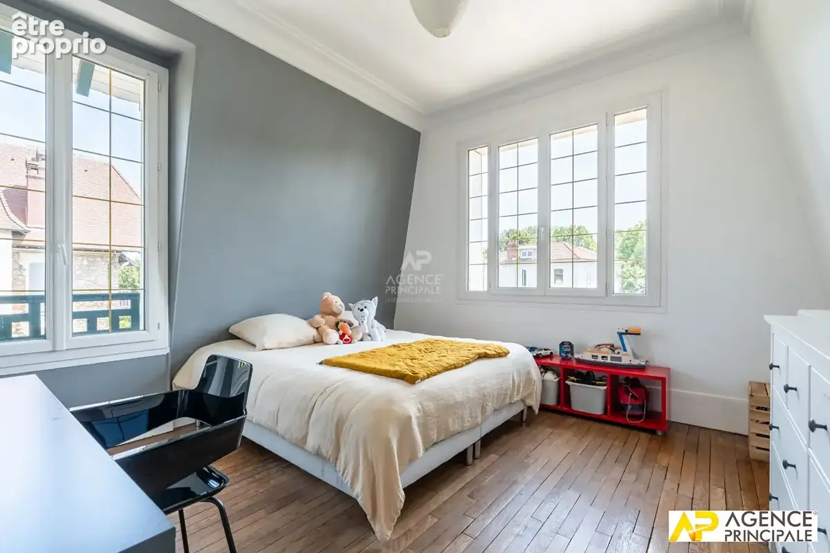 Maison 7 pièces à vendre à Maisons-Laffitte - 12 minutes gare - photo 7