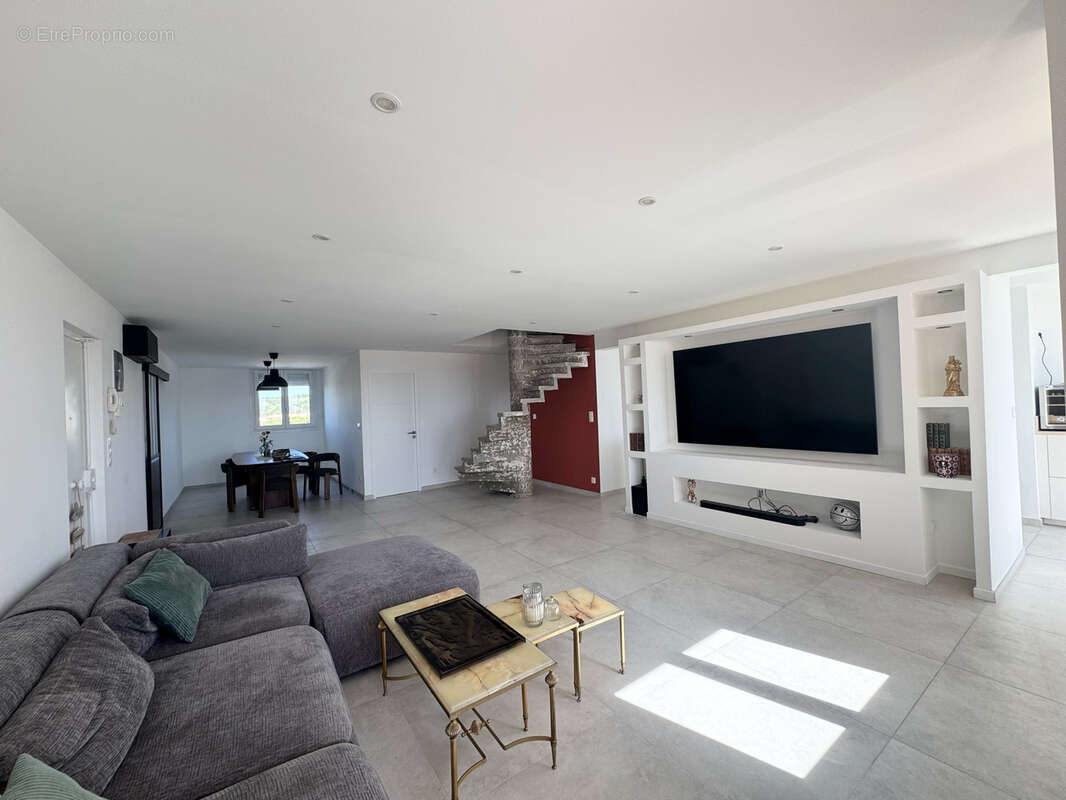 Appartement à MARSEILLE-14E