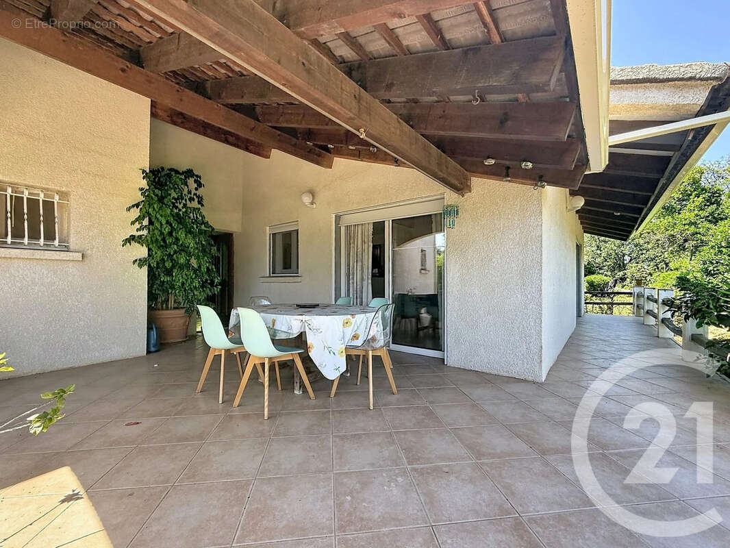 Maison 155 m² à Santa-Lucia-Di-Moriani  - photo 19