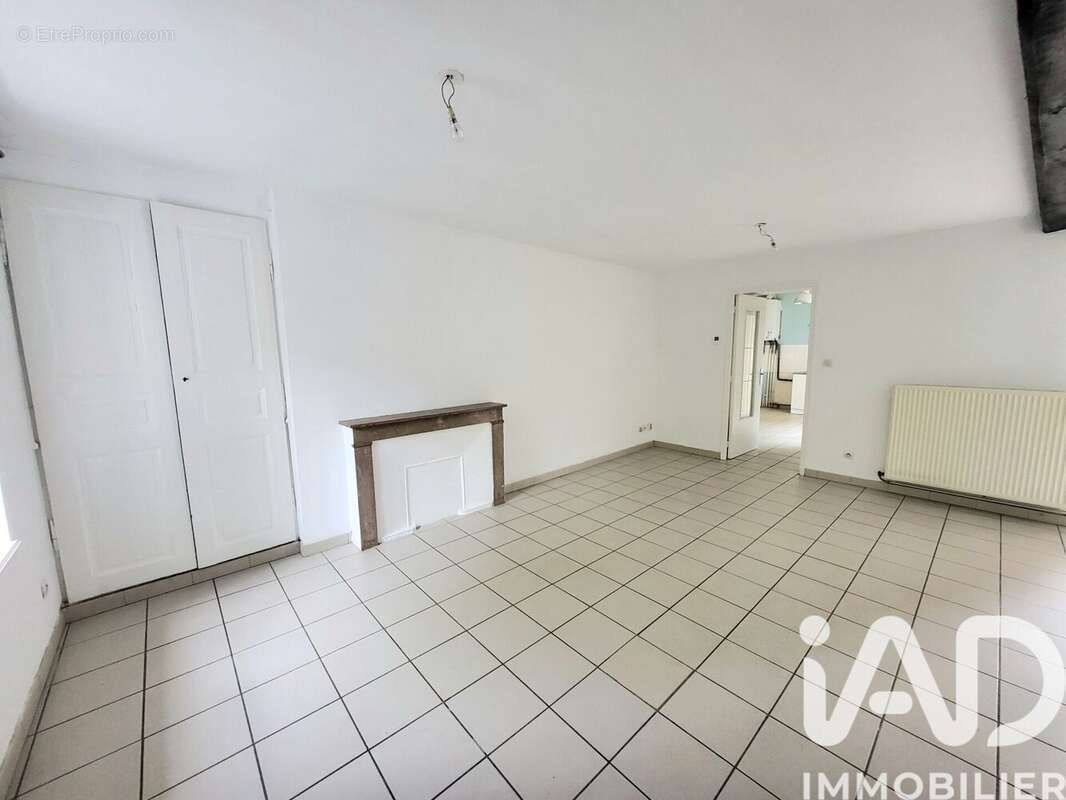 Photo 3 - Maison à SAINT-JUST-SAINT-RAMBERT