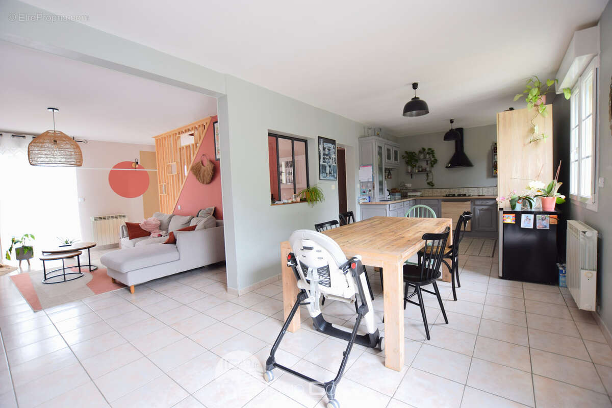 Maison à BRISSAC-QUINCE