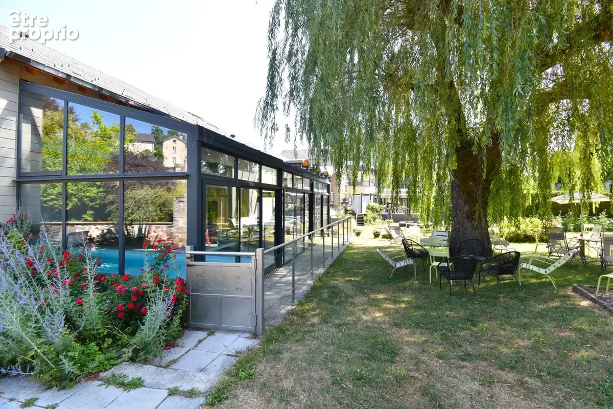Murs et Fond Hôtel Restaurant Haute-Loire - photo 4