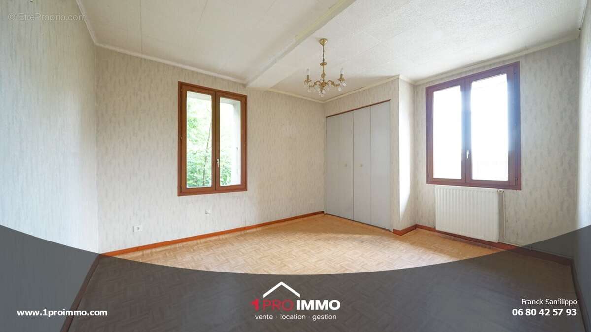 n°7 - Maison à SAINT-EGREVE