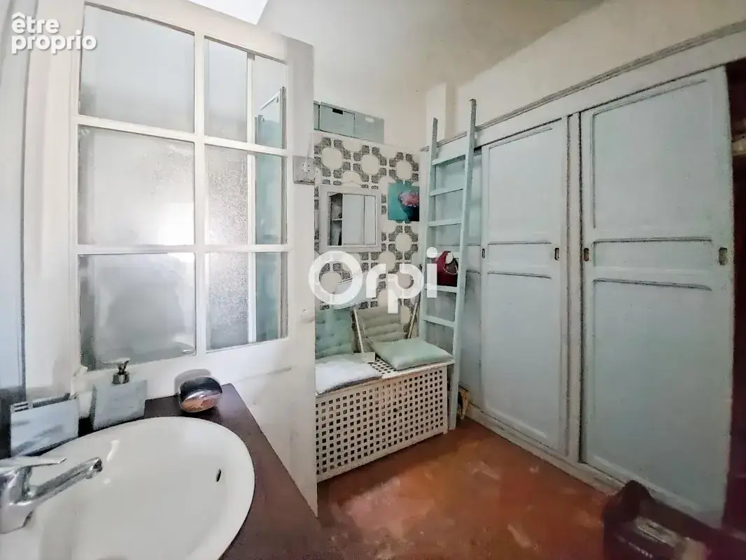 Nouveauté Orpi – Appartement T2 avec vue imprenable sur le port de La Ciotat - photo 10