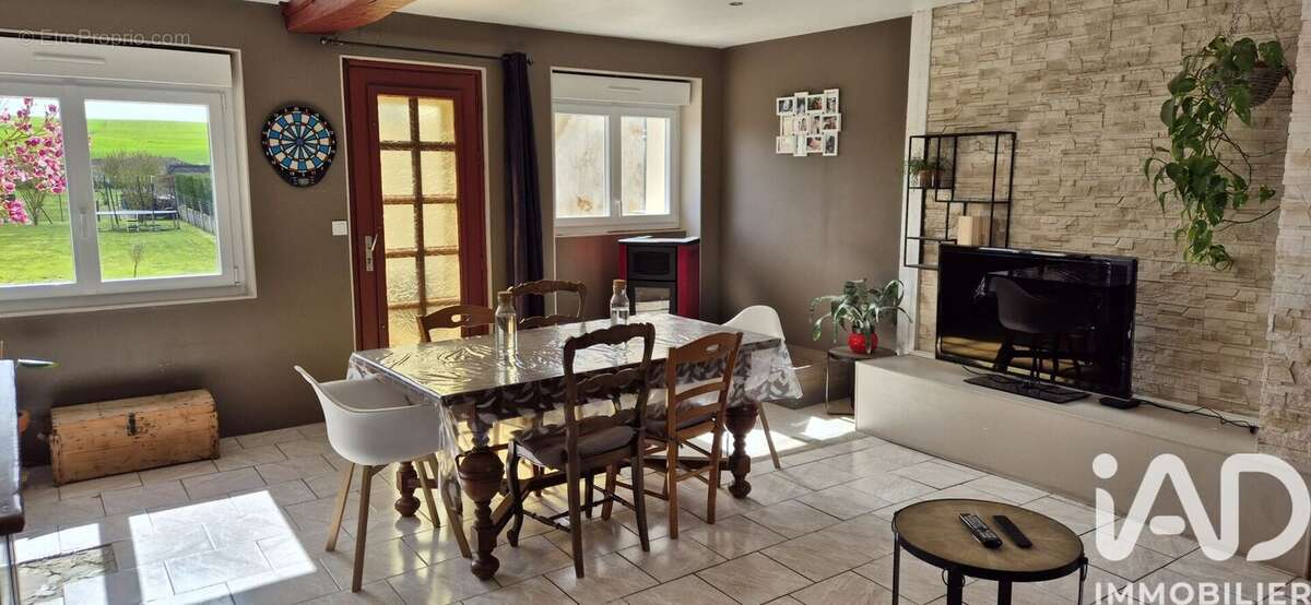 Photo 5 - Maison à FERE-EN-TARDENOIS