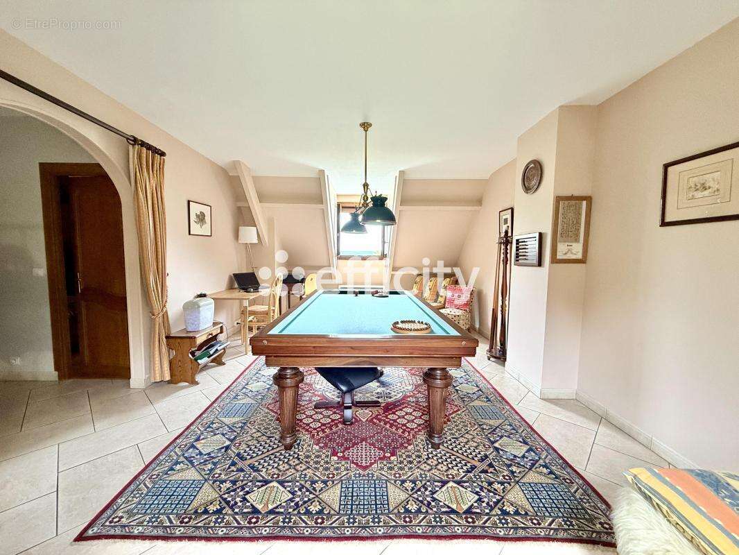 Maison 230 m² à Mezy-Sur-Seine  - photo 17