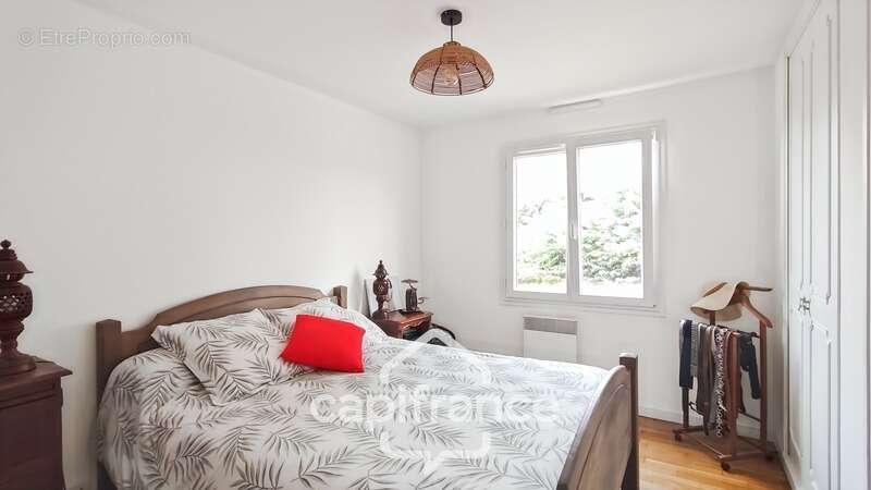 Maison à vendre 6 pièces 142 m² LALINDE (24) - Terrain 1933 m² - photo 11