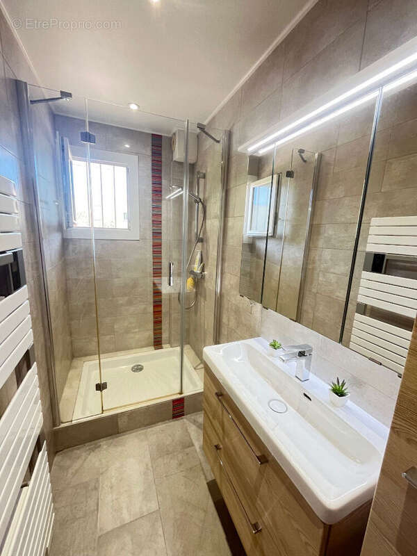 Appartement à VILLENEUVE-LOUBET