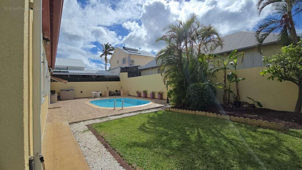 Maison à SAINTE-MARIE