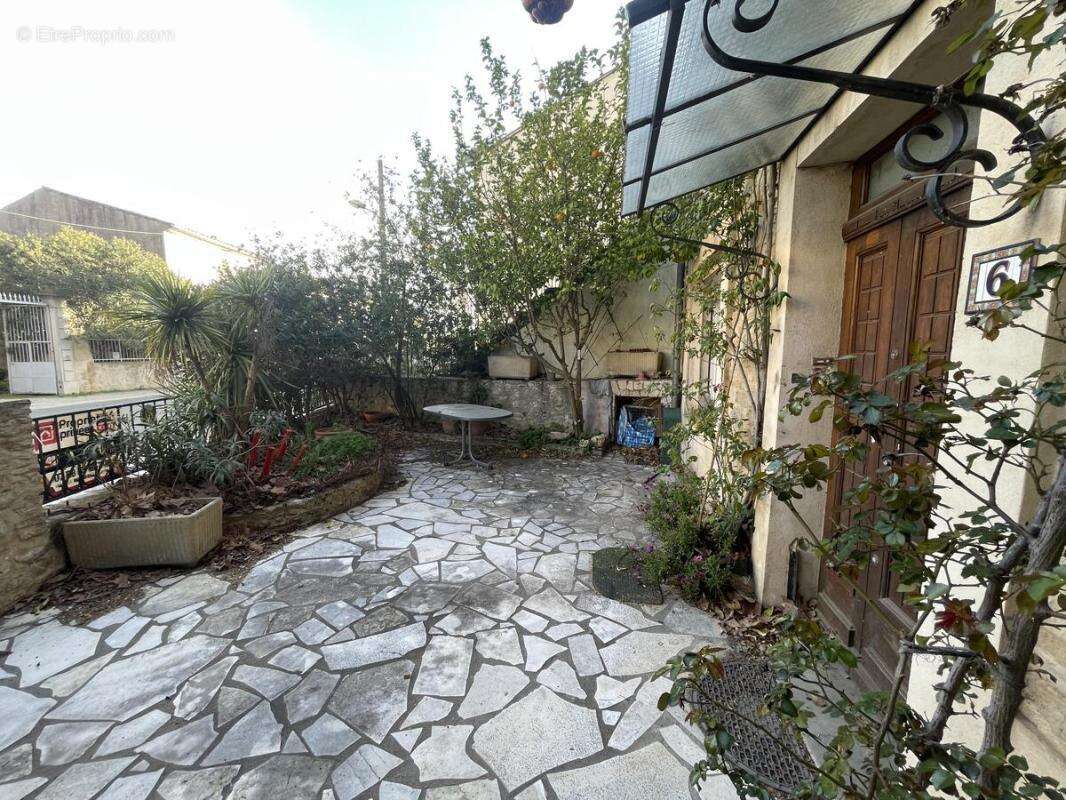 Maison à BIZE-MINERVOIS
