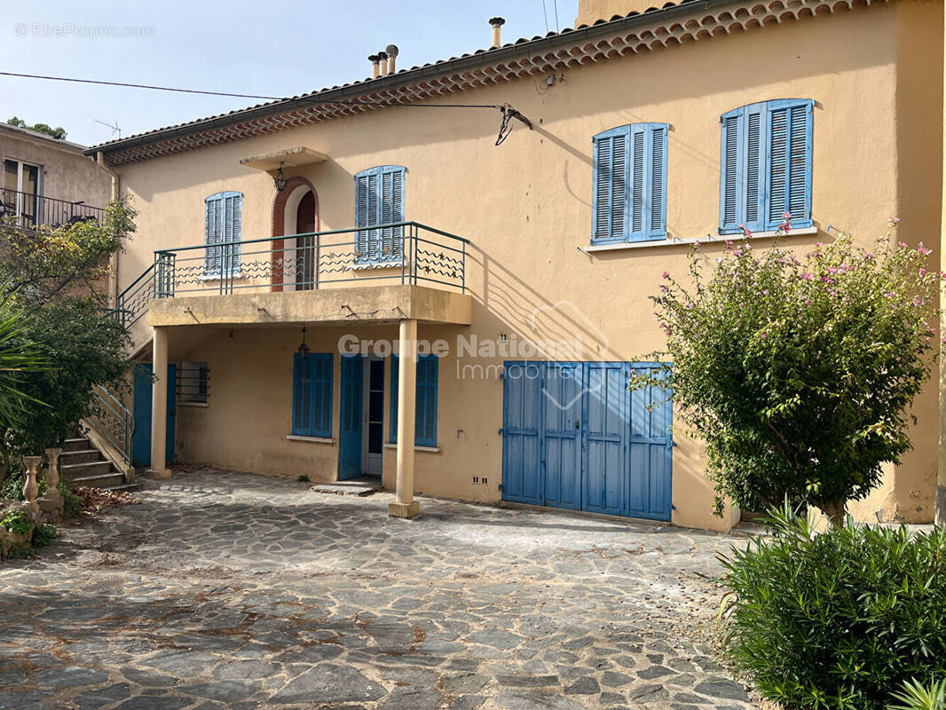 Maison à LE LUC
