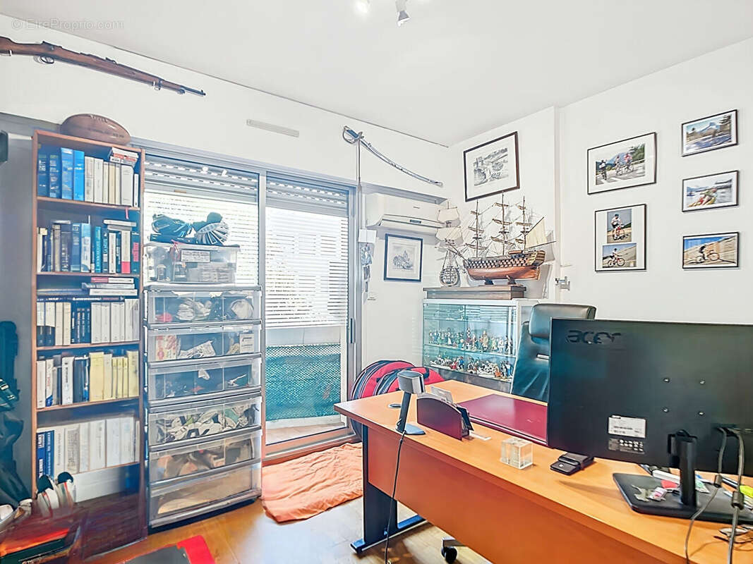 Appartement à MARSEILLE-9E