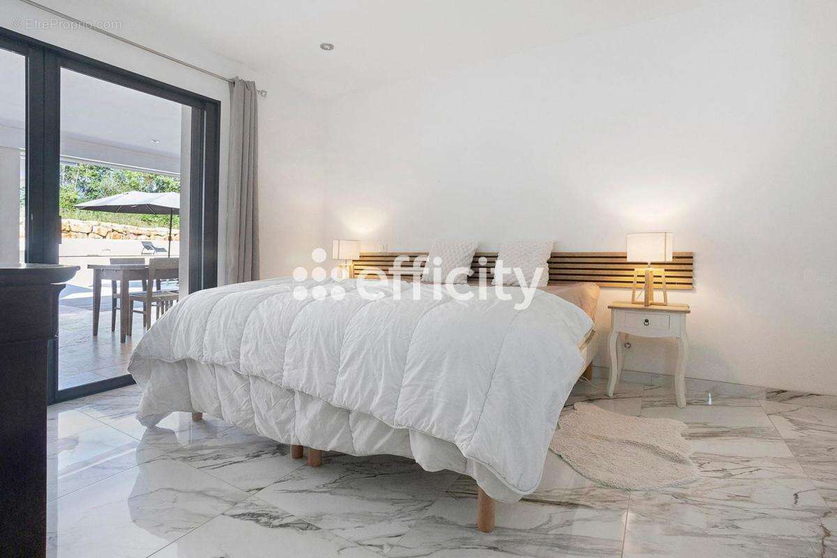 Maison 250 m² à Beleymas  - photo 16