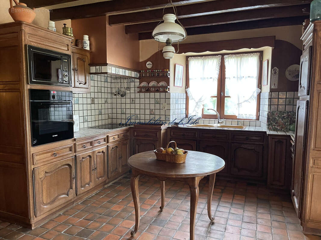 Maison à CHAMPNIERS-ET-REILHAC