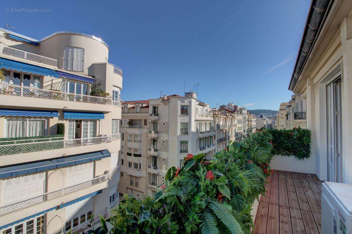 Appartement à NICE