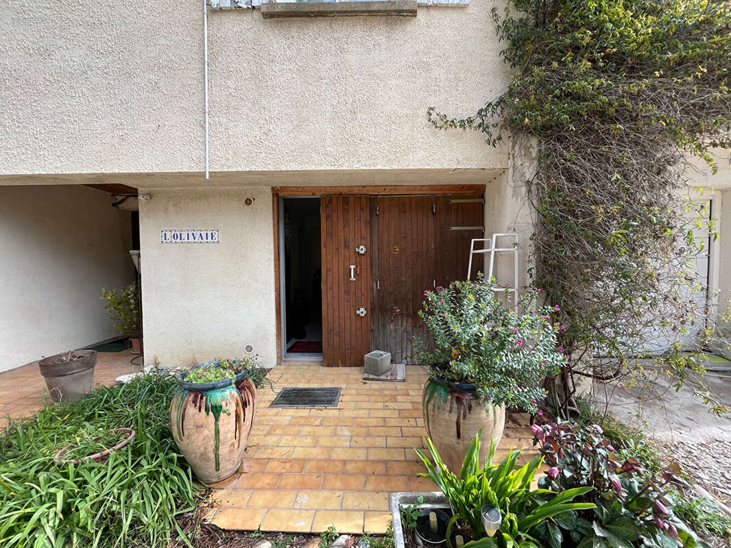 Appartement à CHATEAUNEUF-DE-GADAGNE