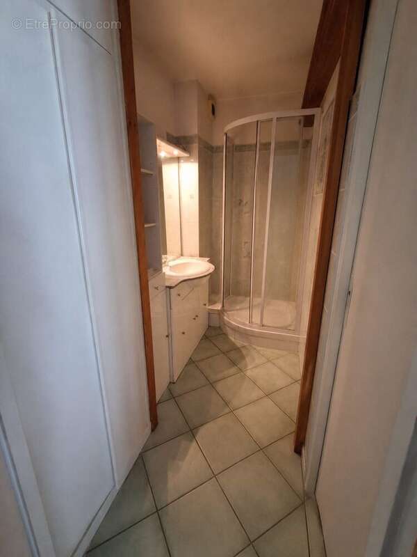 Appartement à PARIS-20E