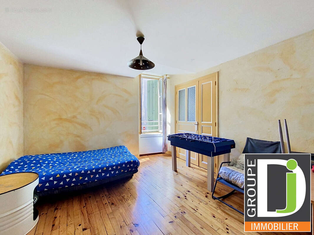 Appartement à ETOILE-SUR-RHONE