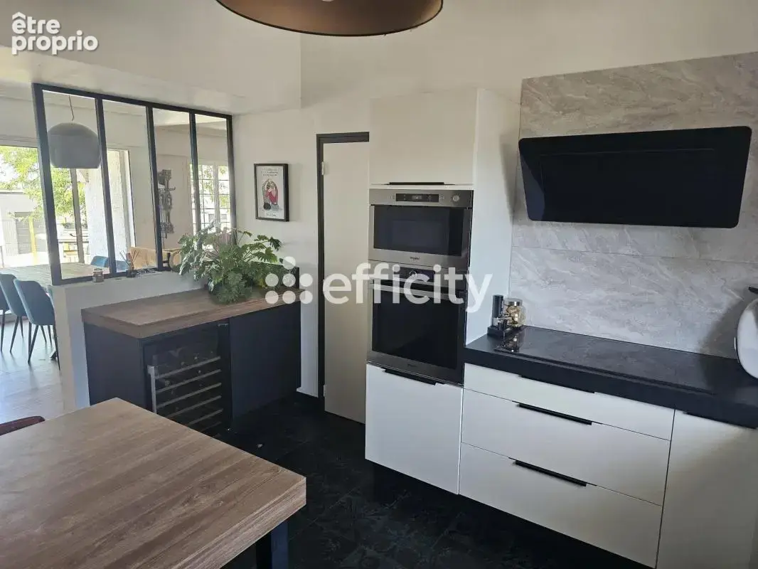 Maison 7 pièces 170 m² à vendre à Montauban-De-Bretagne (35360) - photo 2