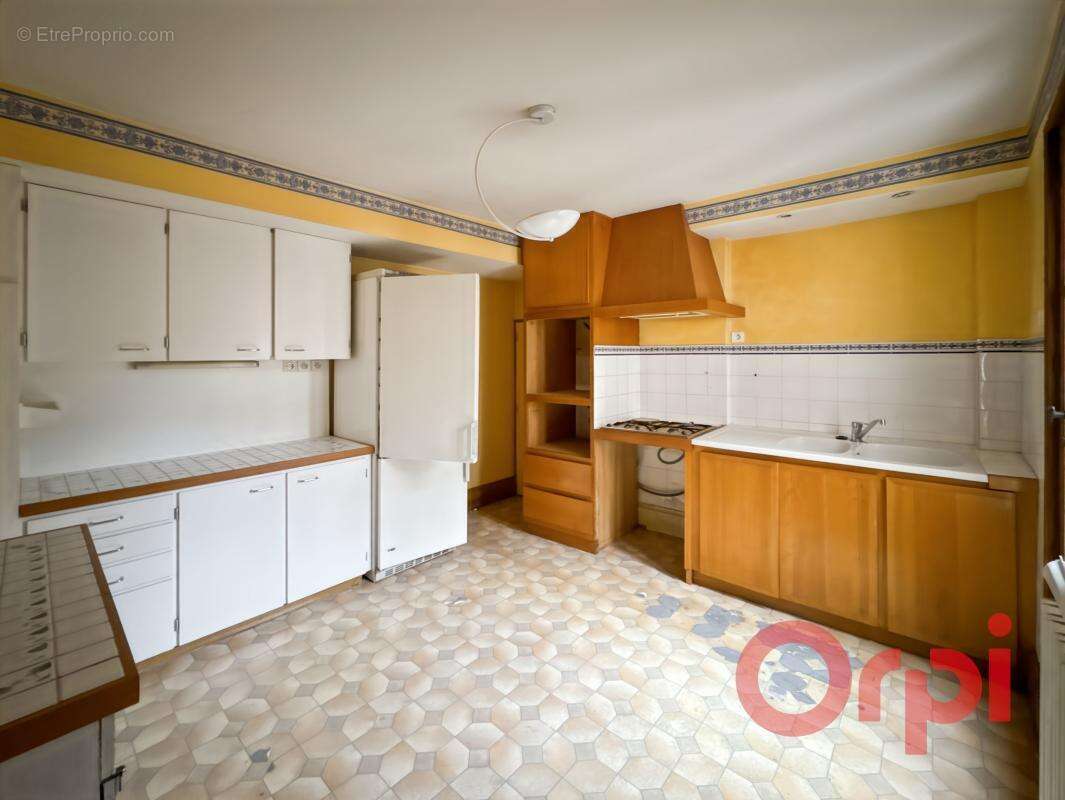 Appartement à SAINT-AMAND-MONTROND