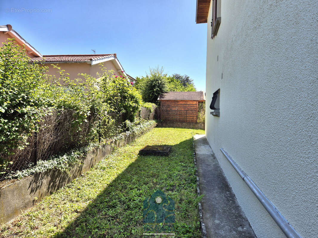 Maison 7 pièces avec balcon et garage - photo 16