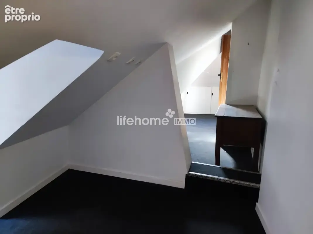 Appartement 103 m² à vendre à Chateauroux (36000) - photo 2