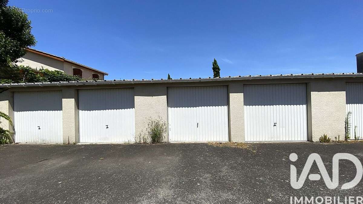 Photo 5 - Parking à MERIGNAC