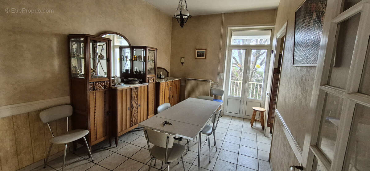 Maison à MONTLUCON