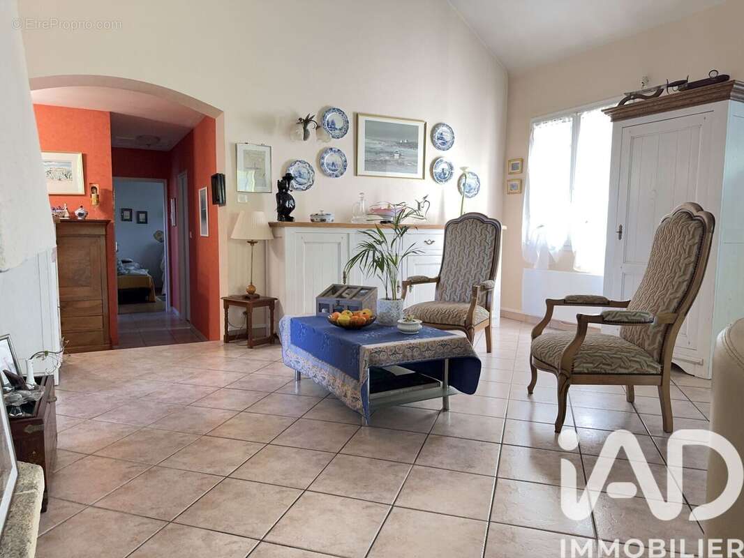 Photo 5 - Maison à CORDEMAIS