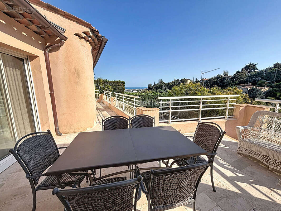 Maison à MANDELIEU-LA-NAPOULE