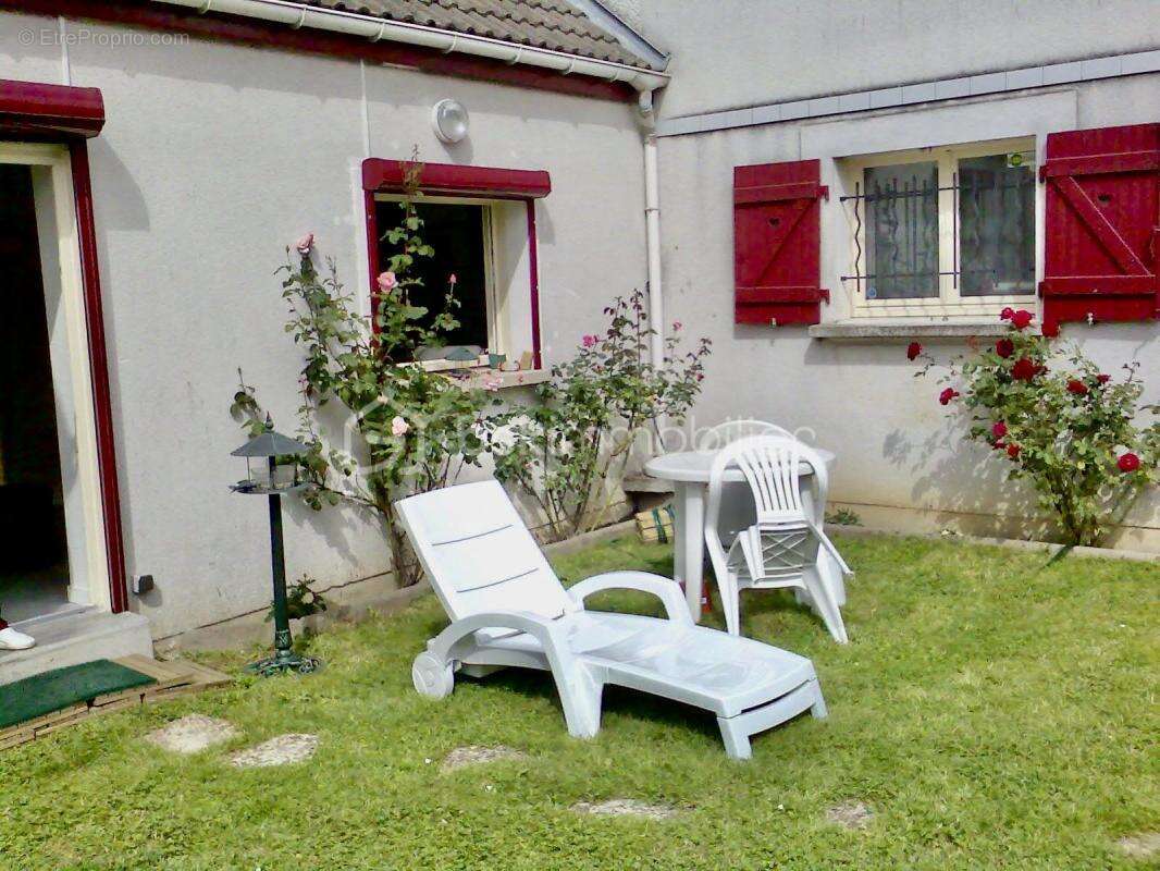 Maison à COURCOURONNES