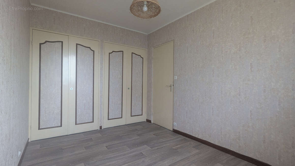 Appartement à CHENOVE