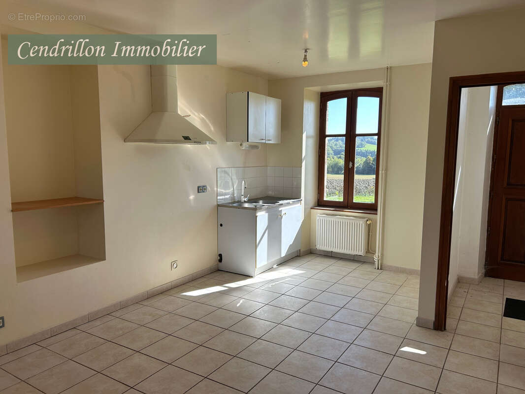 Maison à MONTBOUCHER