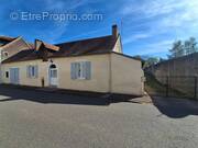 Maison à POULIGNY-SAINT-PIERRE