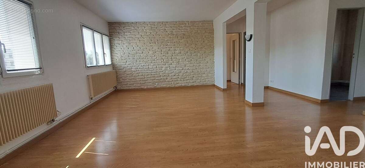 Appartement 93 m² à Maubeuge  - photo 3