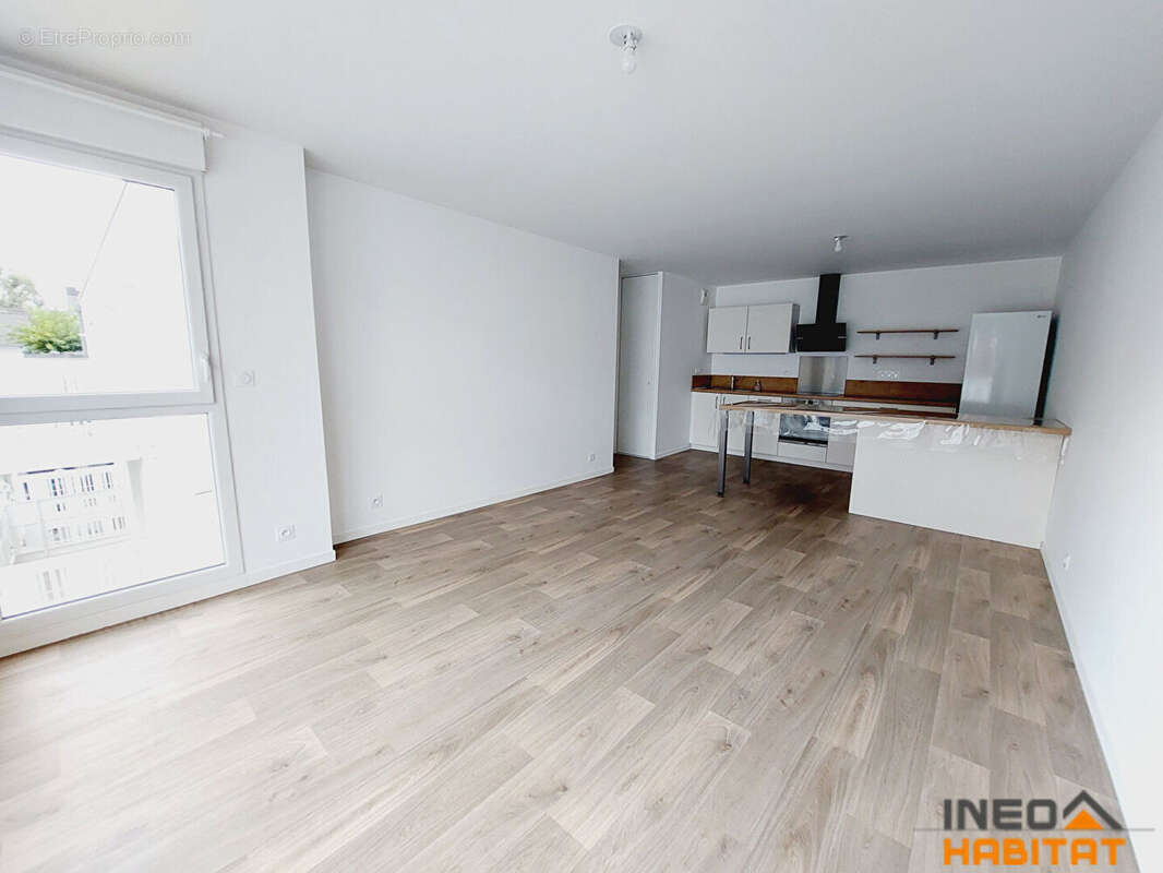 Appartement à MELESSE