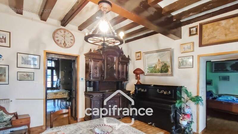 Maison de village louée - 8 pièces LAFITTE SUR LOT (47) - photo 13