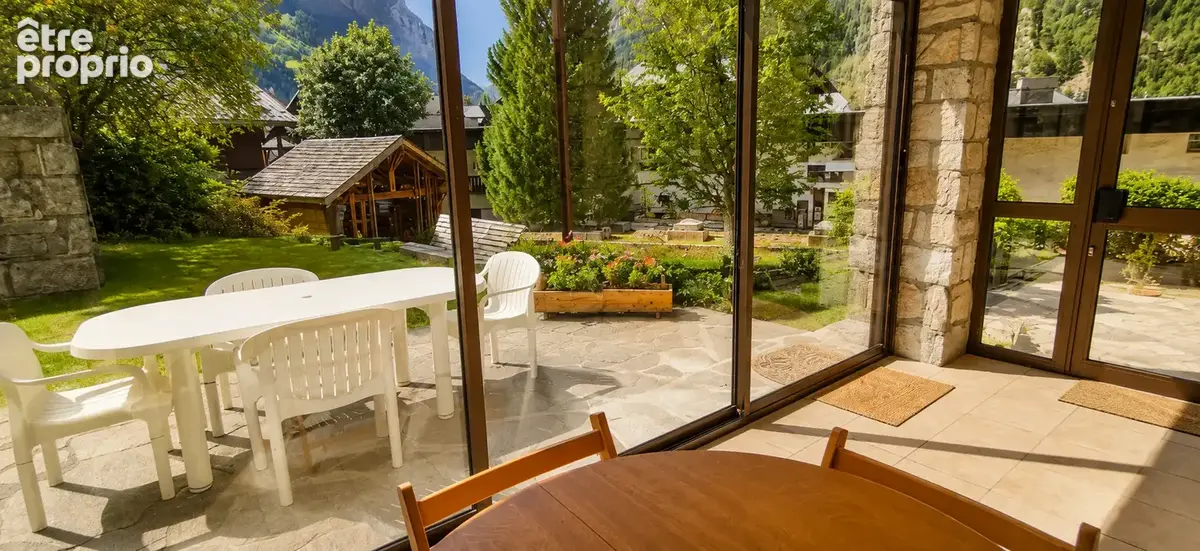 Chalet 336 m2 avec 5 appartements - photo 12
