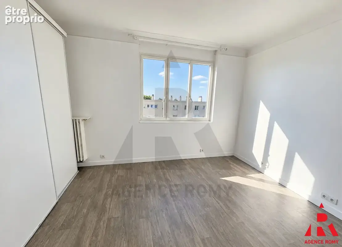 3/4 pièces TRAVERSANT avec balcon ET parking - photo 10